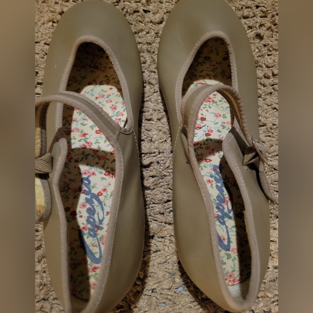 Vintage CAPEZIO Mary Jane Dance Shoes Tan With Ankle Strap Size 8 - Picture 5 of 10